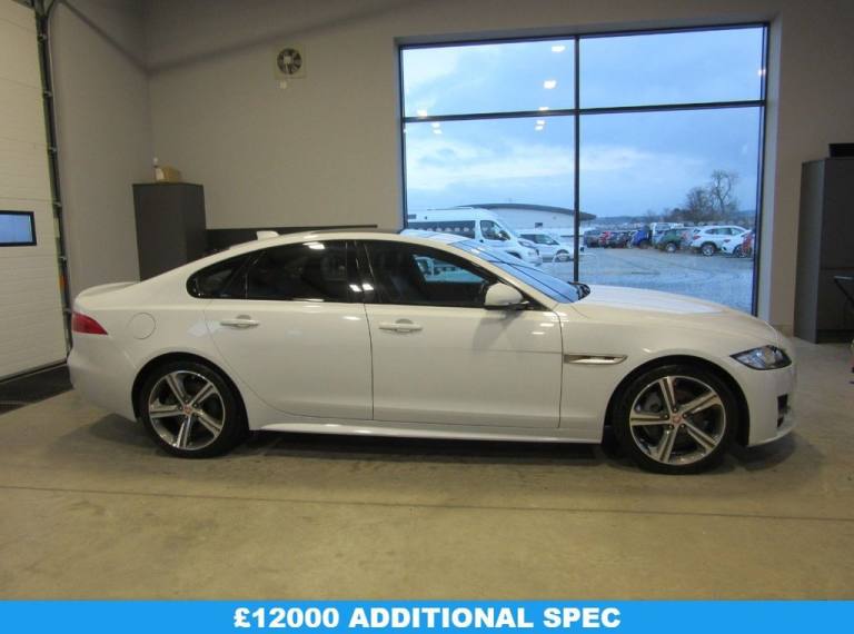 2016 Jaguar XF 2.0d R-Sport Saloon 4dr Diesel Auto Euro 6 (s/s) (180 ps) Saloon Diesel Automatic