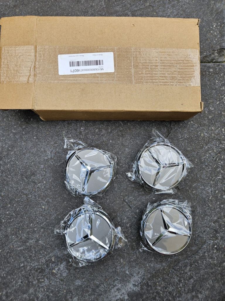 🔥 Mercedes Wheel Hub Caps – 8 Piece Bundle – 4 Brand New + 4 Used 🔥