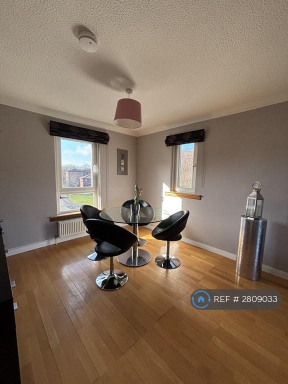 2 bedroom flat in South Beechwood, Edinburgh, EH12 (2 bed) (#2809033)