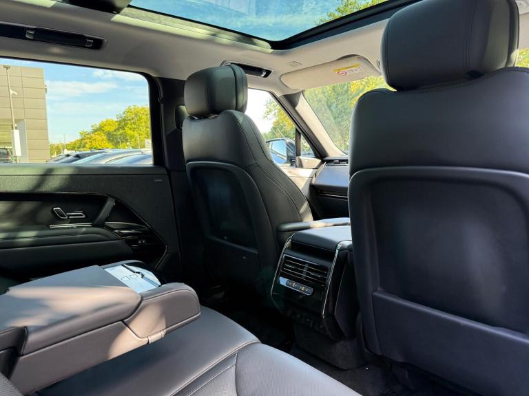 2024 Land Rover Range Rover Sport 3.0 D300 Dynamic SE 5dr Auto ESTATE DIESEL Automatic