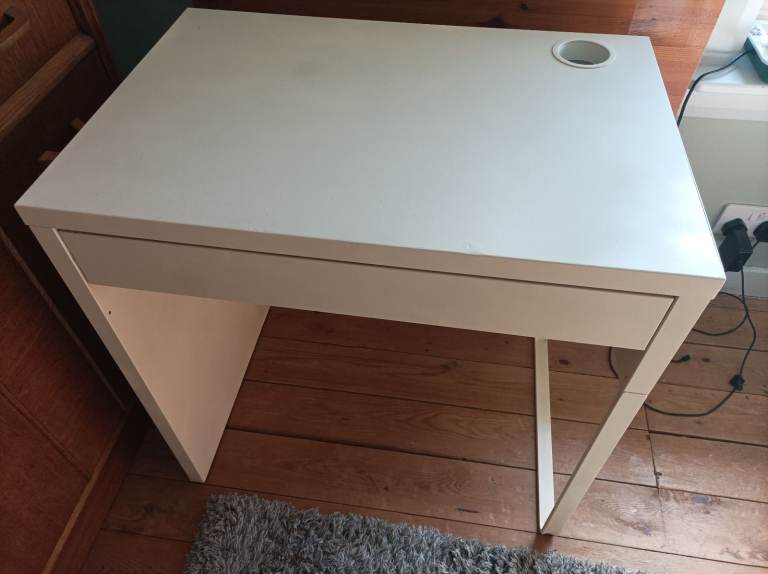 Ikea MICKE Desk - White