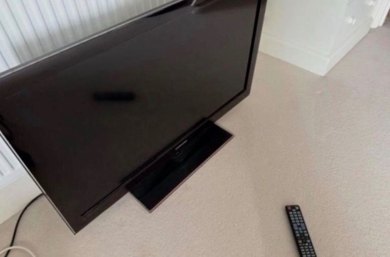 Samsung LE40C580 40-inch Full HD LCD TV with Freeview HD