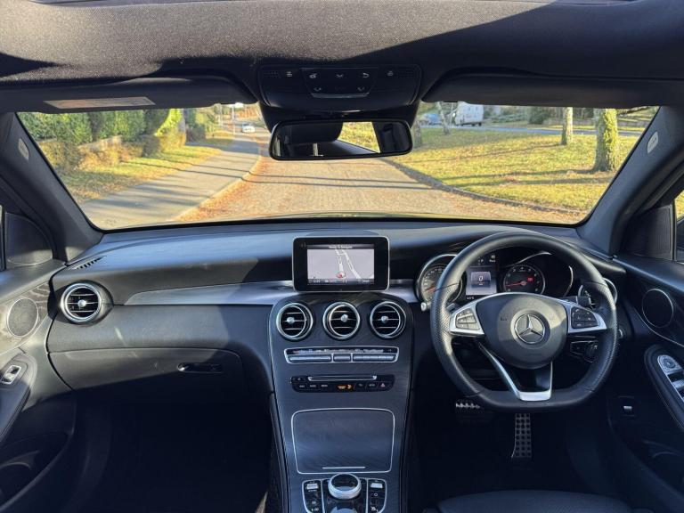 2019 Mercedes-Benz GLC 2.0 GLC250 AMG Line (Premium) SUV 5dr Petrol G-Tronic+ 4MATIC Euro 6 (s/s)...