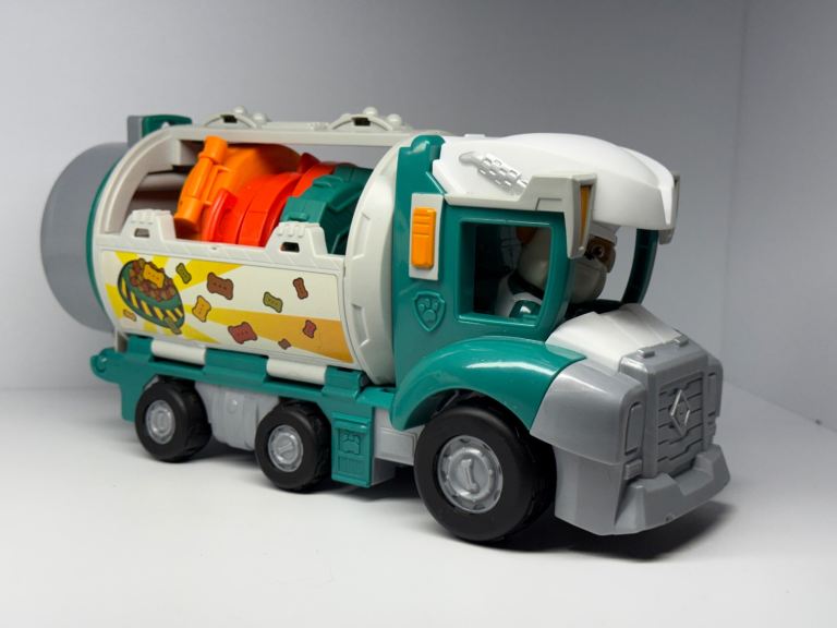 Paw Patrol Rubble crew kitchen play set