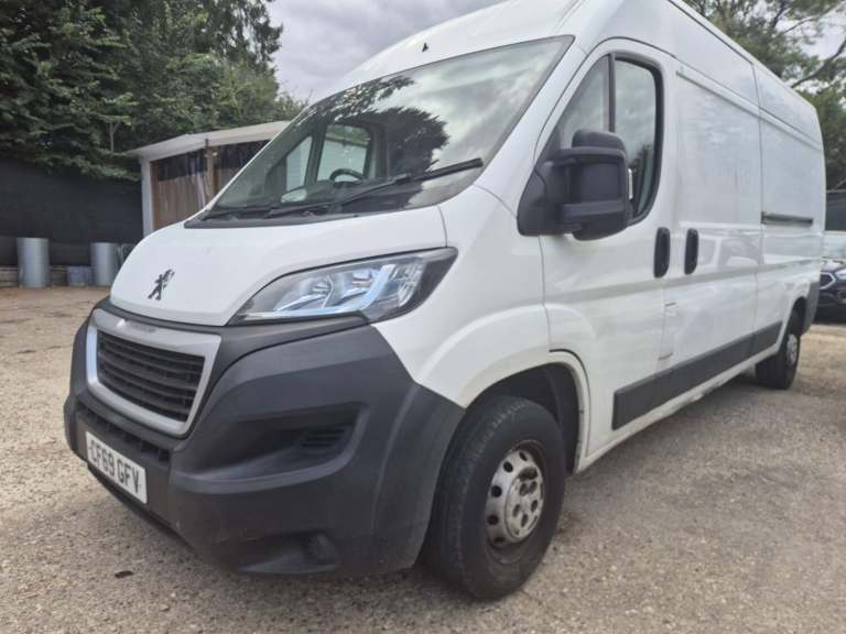 2020 Peugeot Boxer 2.2 BlueHDi 335 Professional Panel Van 5dr Diesel Manual L3 H2 Euro 6 (s/s) Pa...