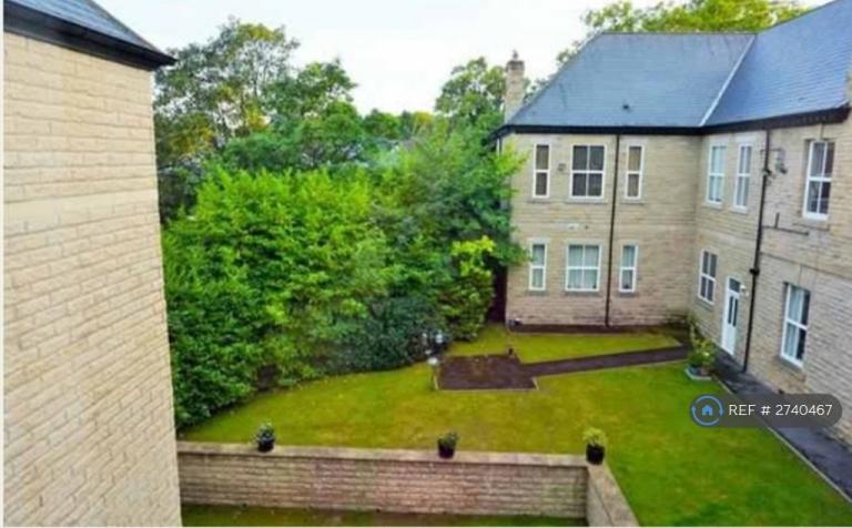 2 bedroom flat in Chestnut Court, Sheffield, S11 (2 bed) (#2740467)