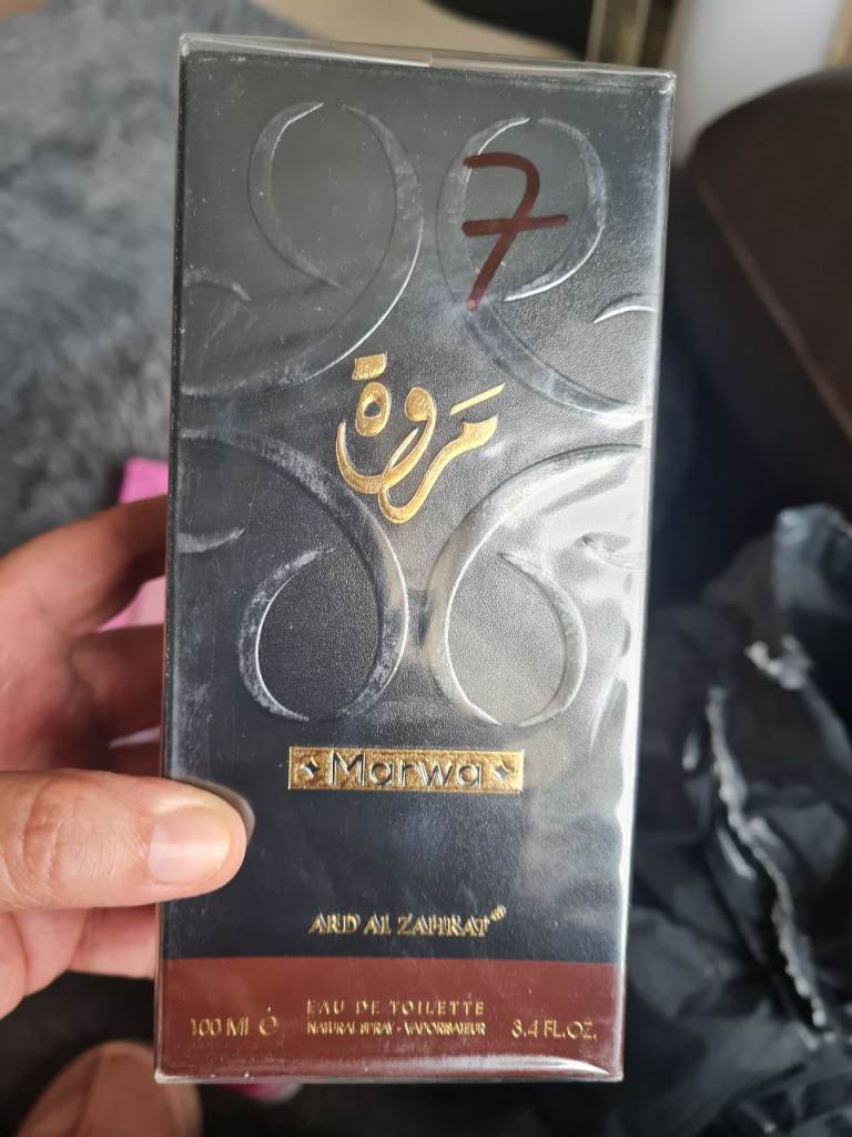 Dubai perfum new in box