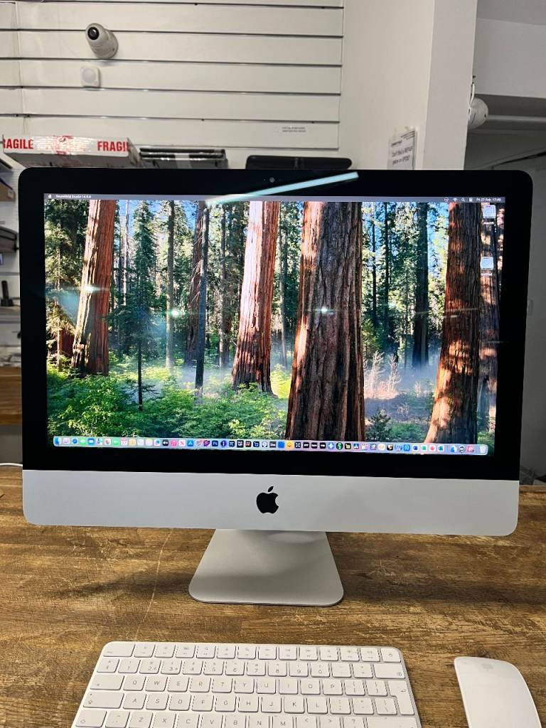 Apple iMac Retina 4K 21.5" (2019) | 3.0GHz Intel Core i5 | 8GB RAM | 256GB SSD | Silver |  Warranty