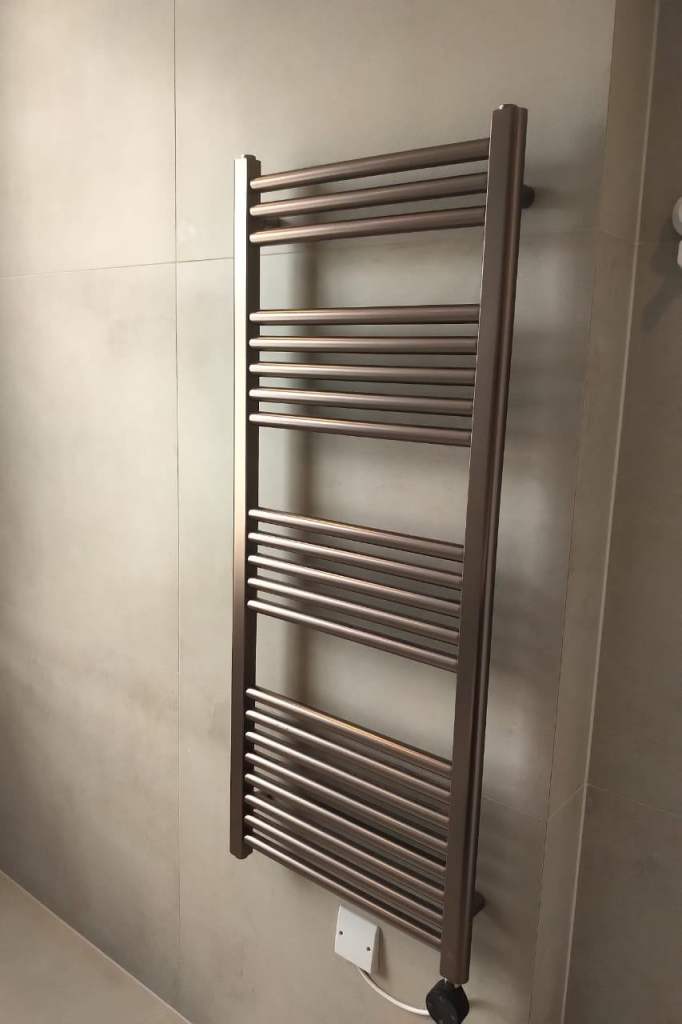 Almost Brand New JTP Vos Brushed Bronze Electric Towel Rail 1200x500 + 400W Black Digital Thermostat