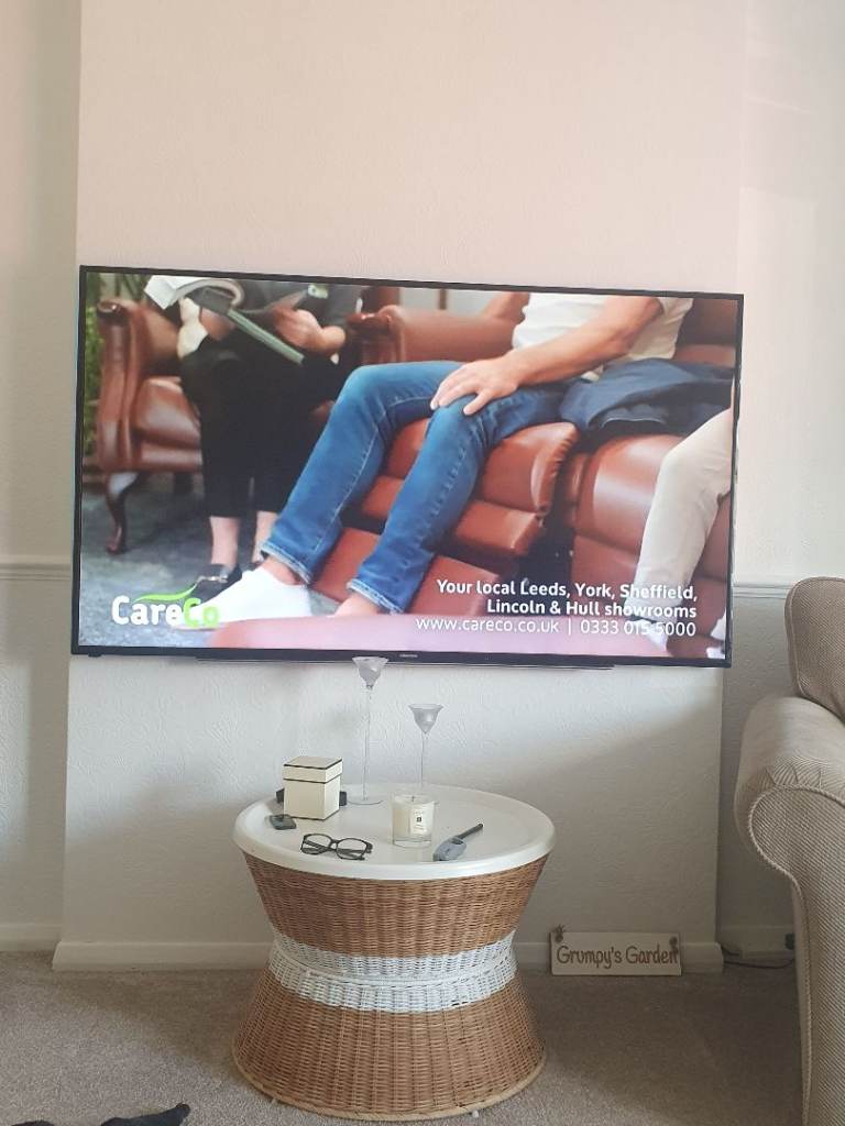 Large Flat Screen TV – Good Condition
