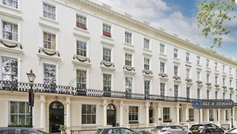 2 bedroom flat in Porchester Square, London, W2 (2 bed) (#3006443)