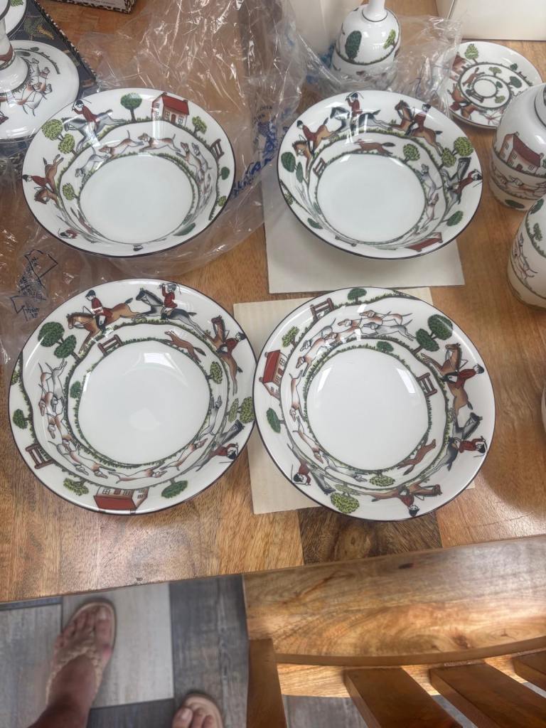 Staffordshire Fine Bone China 'Hunting Scene' Set – NEW