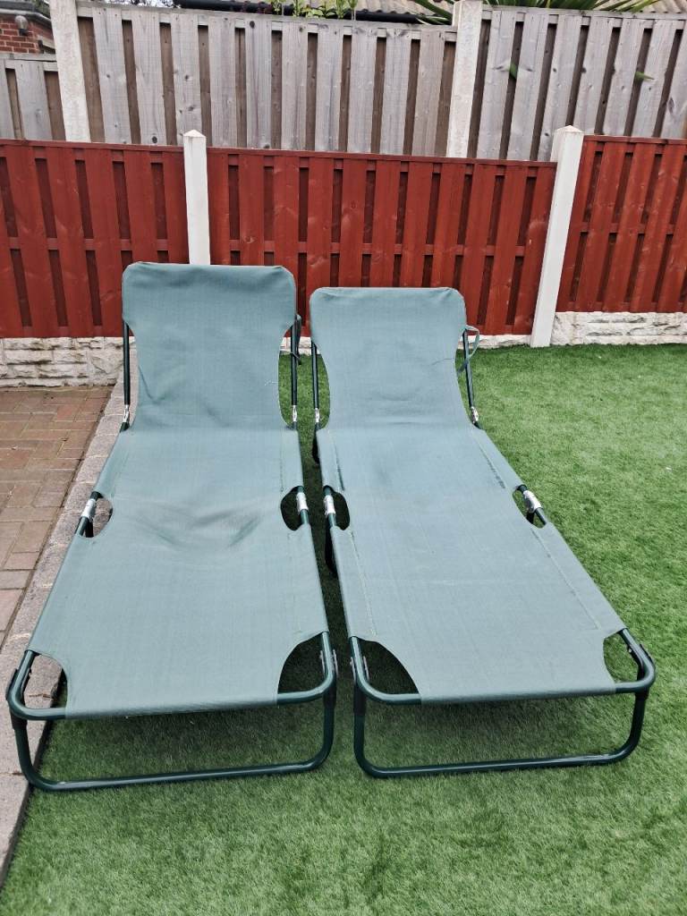 SUN LOUNGERS