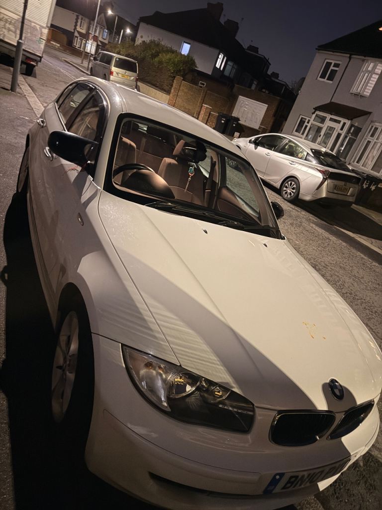 BMW, 1 SERIES, Hatchback, 2010, Manual, 1995 (cc), 5 doors