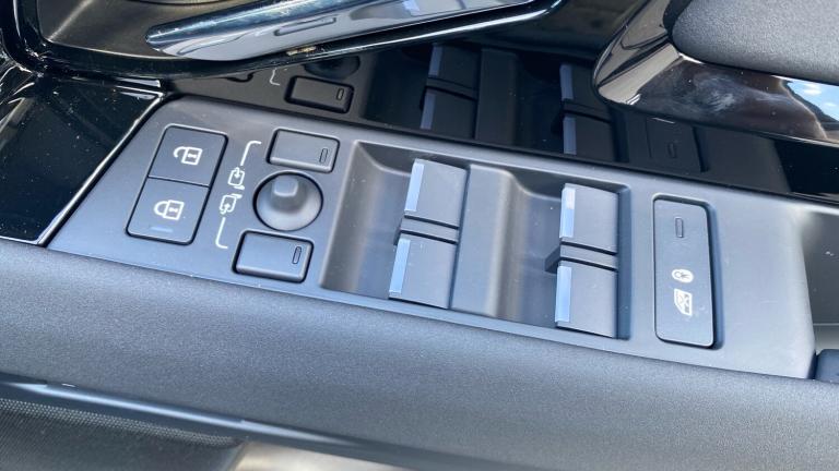 2025 Land Rover Range Rover Evoque 1.5 P270e Dynamic SE 5dr Auto ESTATE PETROL/ELECTRIC Automatic