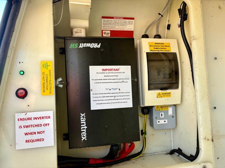 2018 Toyota Hilux / Navara / Ranger Active Extra Cab Pick Up 2.4 D-4D 4x4  PICK UP Diesel Manual