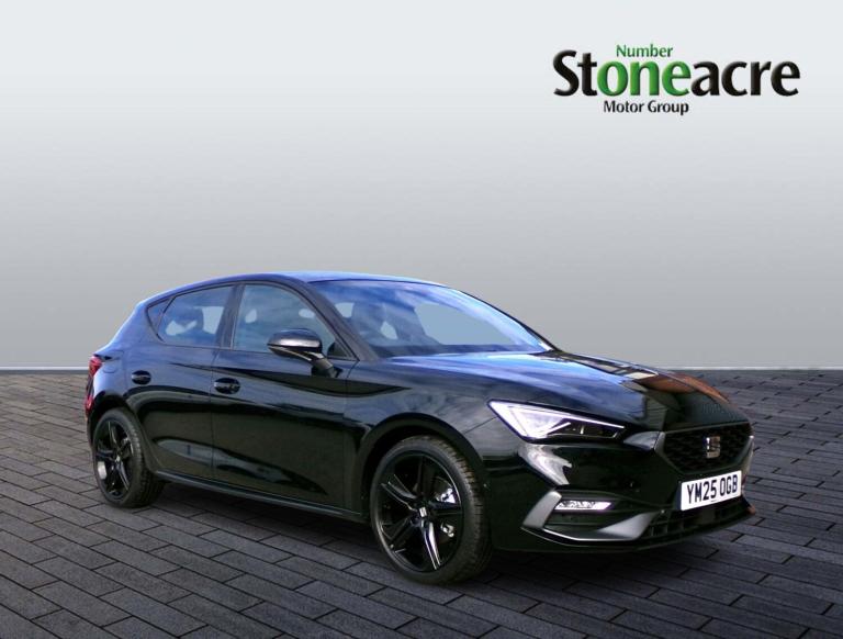 2025 SEAT Leon 1.5 eTSI MHEV FR Black Edition Hatchback 5dr Petrol Hybrid DSG Euro 6 (s/s) HATCHB...
