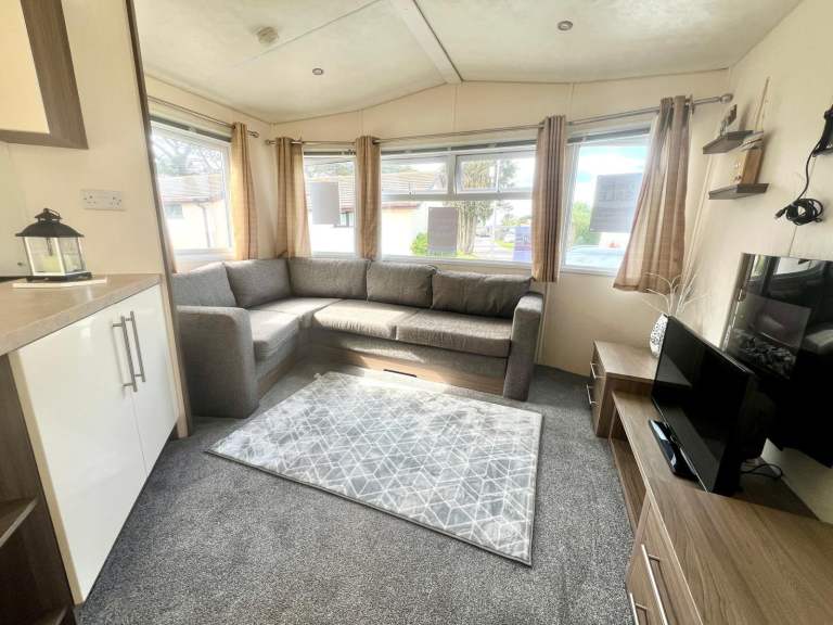 Own this static caravan for £3000 deposit & £450pm, with 12 month use!
