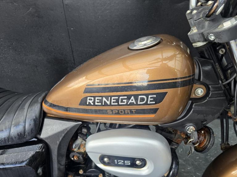 UM RENEGADE SPORT 125 PROJECT BIKE HPI CLEAR 