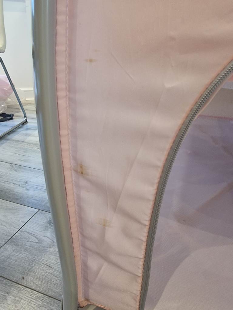 Travel cot for baby/toddler