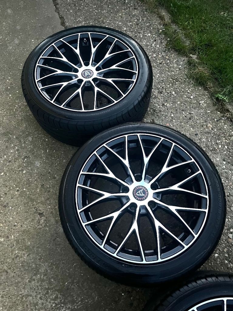 18” Wolfrace Eurosport Wolfsburg w/ 6-7mm Tyres: 5x120
