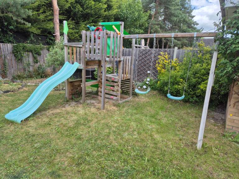 Fatmoose CrazyCoconut Club XXL wooden climbing frame with slide and double swing