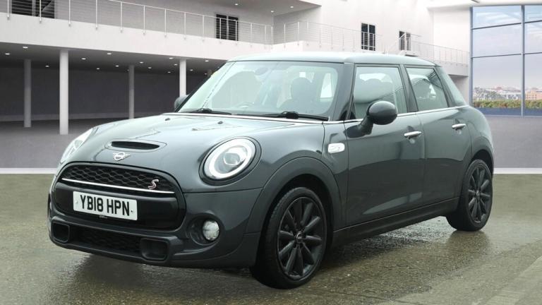 MINI HATCH 2.0 5-Door Hatch Cooper S 2018
