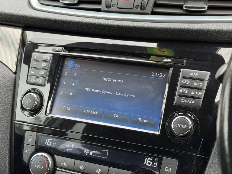 2017 Nissan Qashqai 1.2 DiG-T N-Connecta 5dr Xtronic HATCHBACK PETROL Automatic