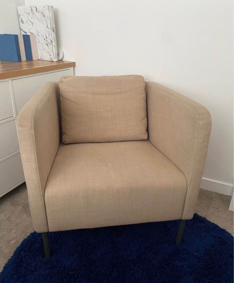 Accent Chair (2 available - £20 each) 