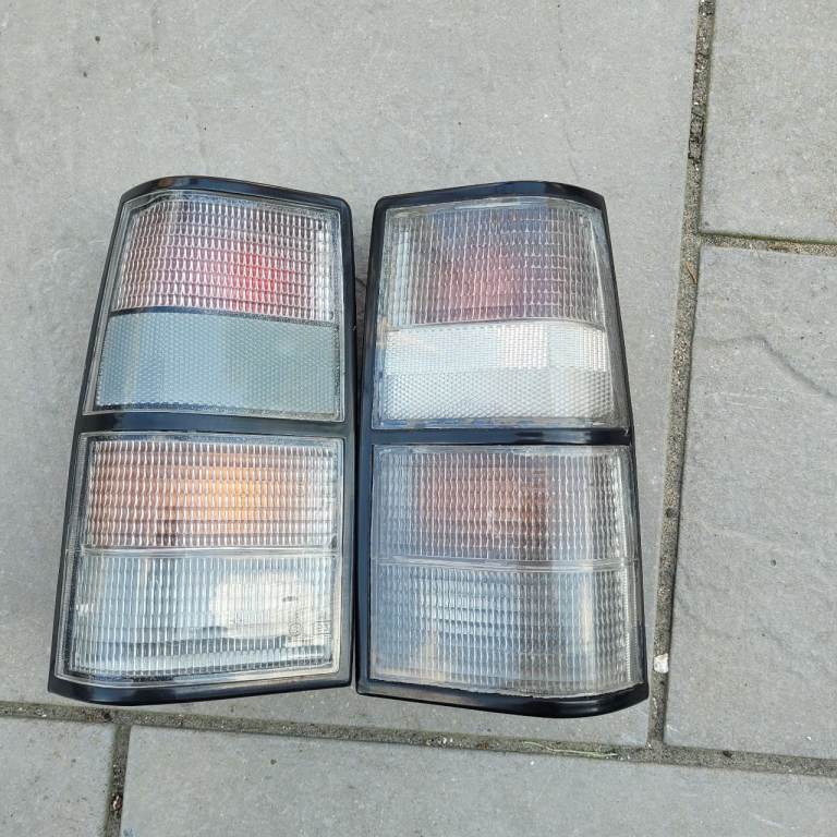 Vauxhall nova clear rear lights 