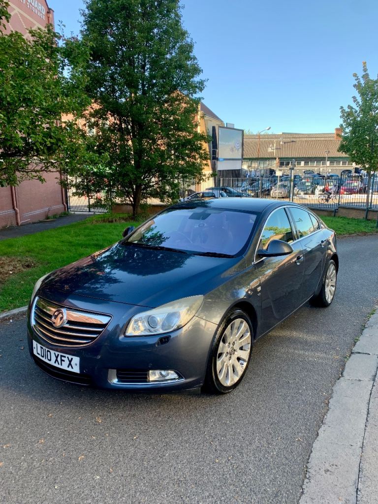 Automatic • Vauxhall Insignia 2.0 diesel 