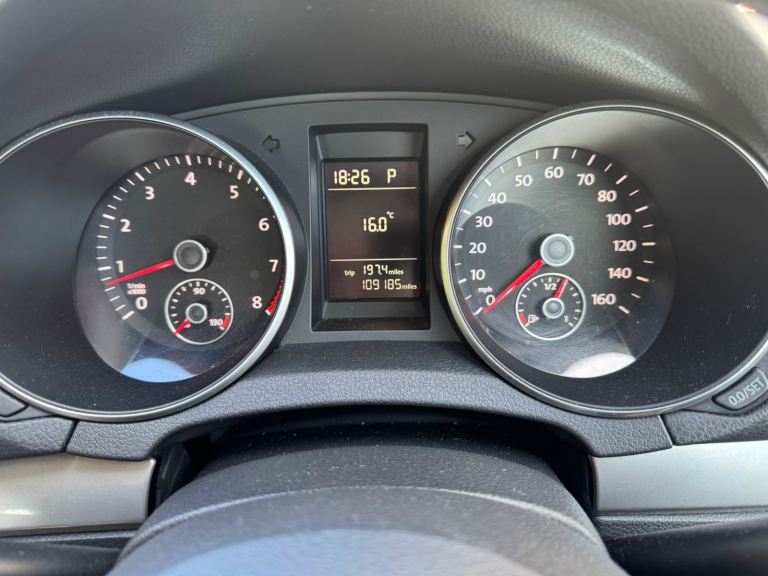Volkswagen, GOLF, Hatchback, 2010, Semi-Auto, 1390 (cc), 5 doors