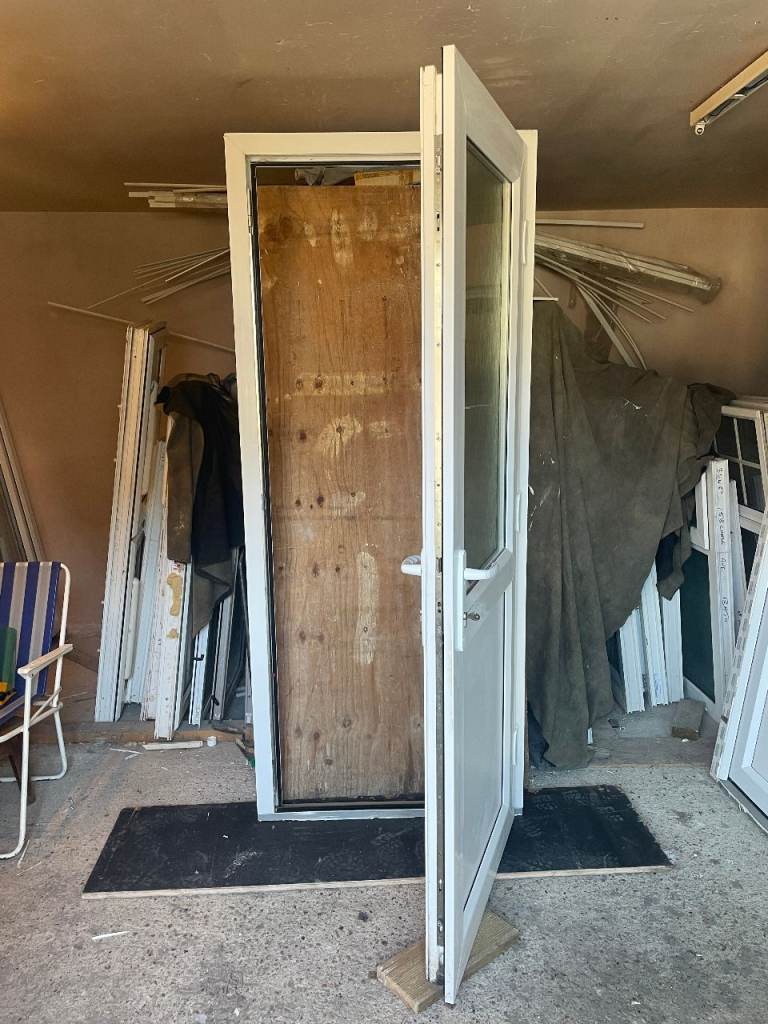 UPVC DOOR 201 x 83 cm - BEAUTIFUL UPVC DOUBLE GLAZED DOOR - OBSCURE GLASS (REF: DX204)