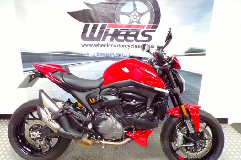 2022 DUCATI MONSTER PLUS 937 1 OWNER BIKE FROM NEW