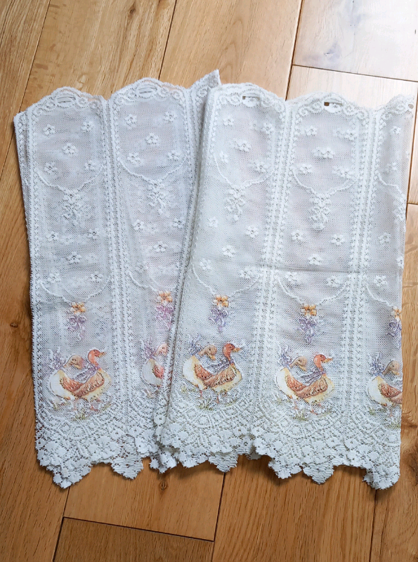 Spanish Lace Net Duck Curtains X 2.