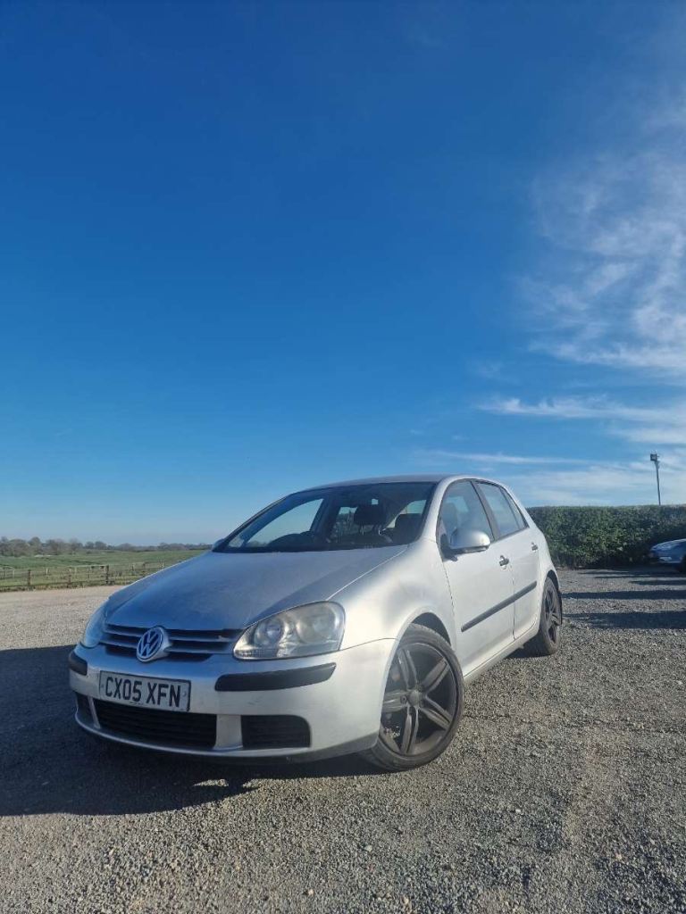 Volkswagen Golf SE Auto