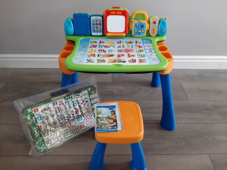 Vtech 4-in-1 touch and learn activity desk. Collection only.