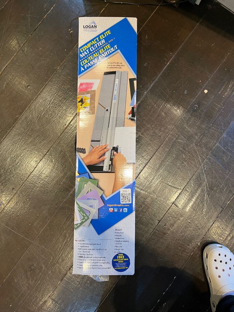 Logan compact elite mat cutter 32 inch. 