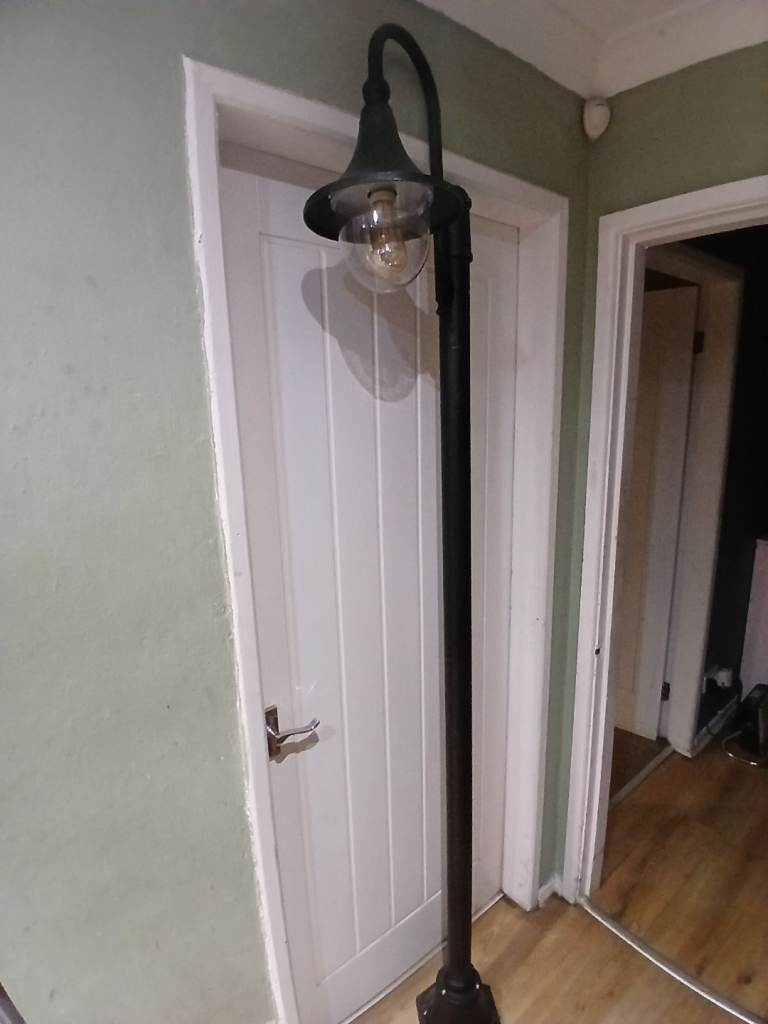 Reproductions of victorian street lights