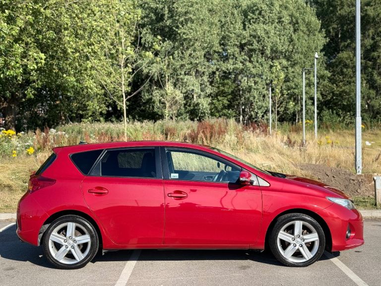 Toyota, AURIS, Hatchback, 2013, Manual, 1598 (cc), 5 doors