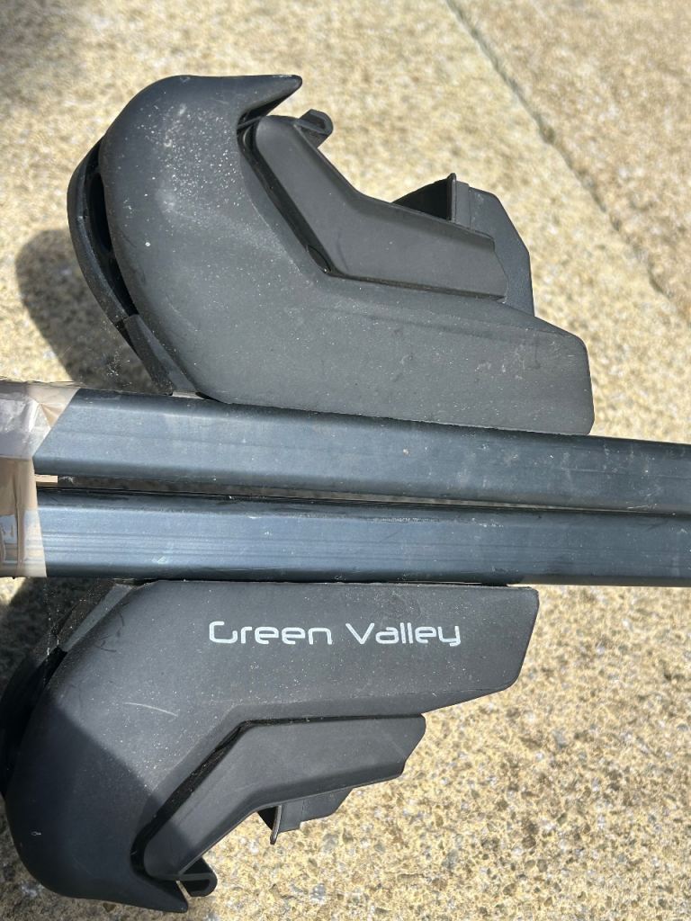 Car Roof Bars 