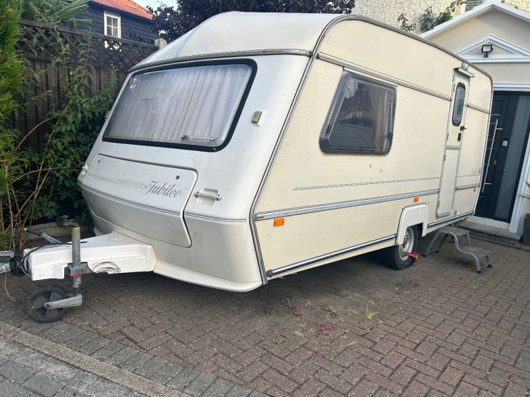 2 berth caravan/ DELIVERY AVAILABLE 