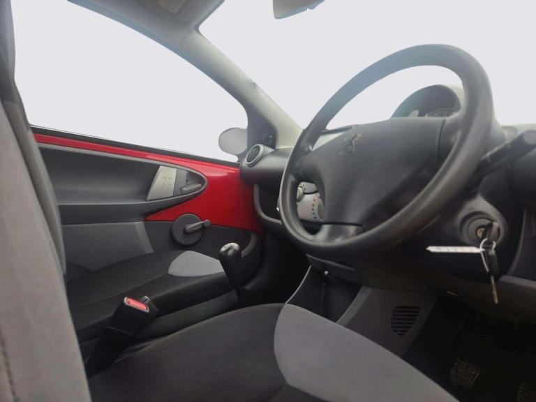 2011 Peugeot 107 1.0 12V Urban Lite Euro 5 3dr HATCHBACK Petrol Manual