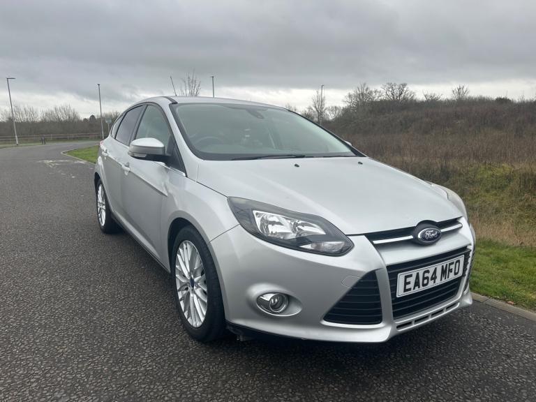 2014 Ford Focus 1.0 125 EcoBoost Zetec Navigator 5dr HATCHBACK Petrol Manual