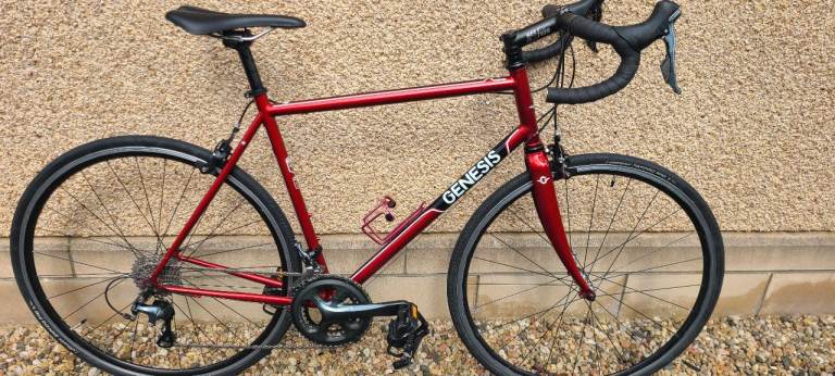 Genesis Equilibrium 10 Steel Road Bike. Great condition. Large