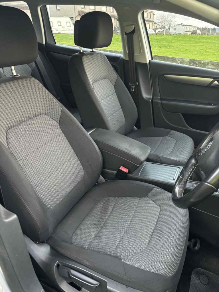 Volkswagen, PASSAT, Estate, 2011, Manual, 1968 (cc), 5 doors