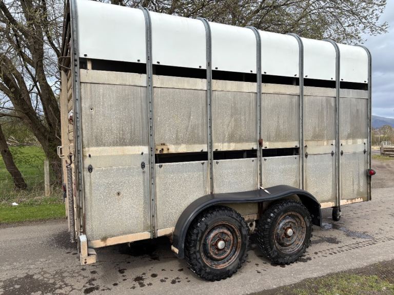 IFOR Williams trailer 
