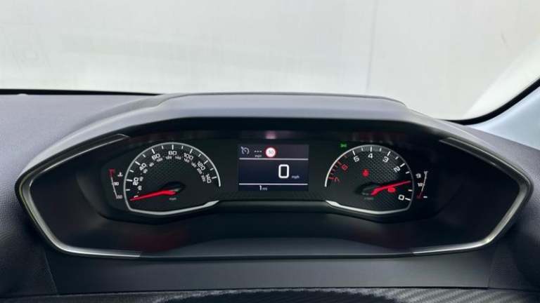 2025 Peugeot 208 1.2 PureTech Style Hatchback 5dr Petrol Manual Euro 6 (s/s) (100 ps) Manual Hatc...