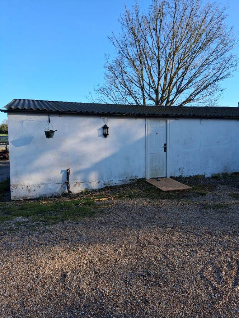 Alton, storage/workshop/Garage 