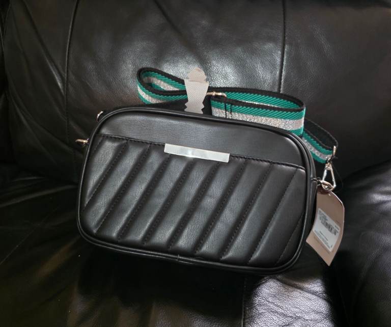 CROSSBAG NEW WITH TAG 